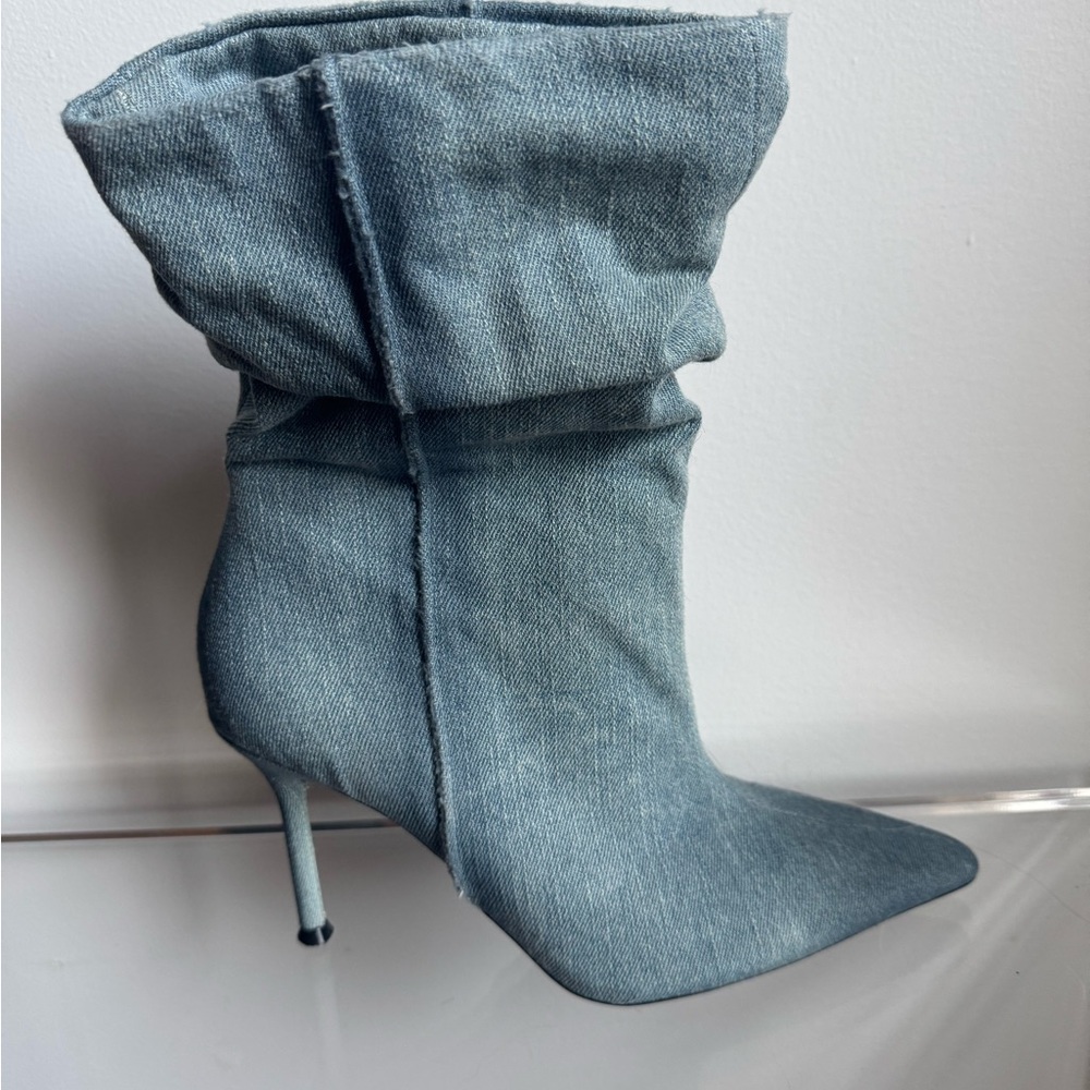 Zara Denim stiletto Denim western booties